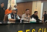 Foto: Jajaran Polres Cianjur saat menggelar pers rilis kasus pembunuhan di Mapolres Cianjur, Rabu (25/6/2025). 